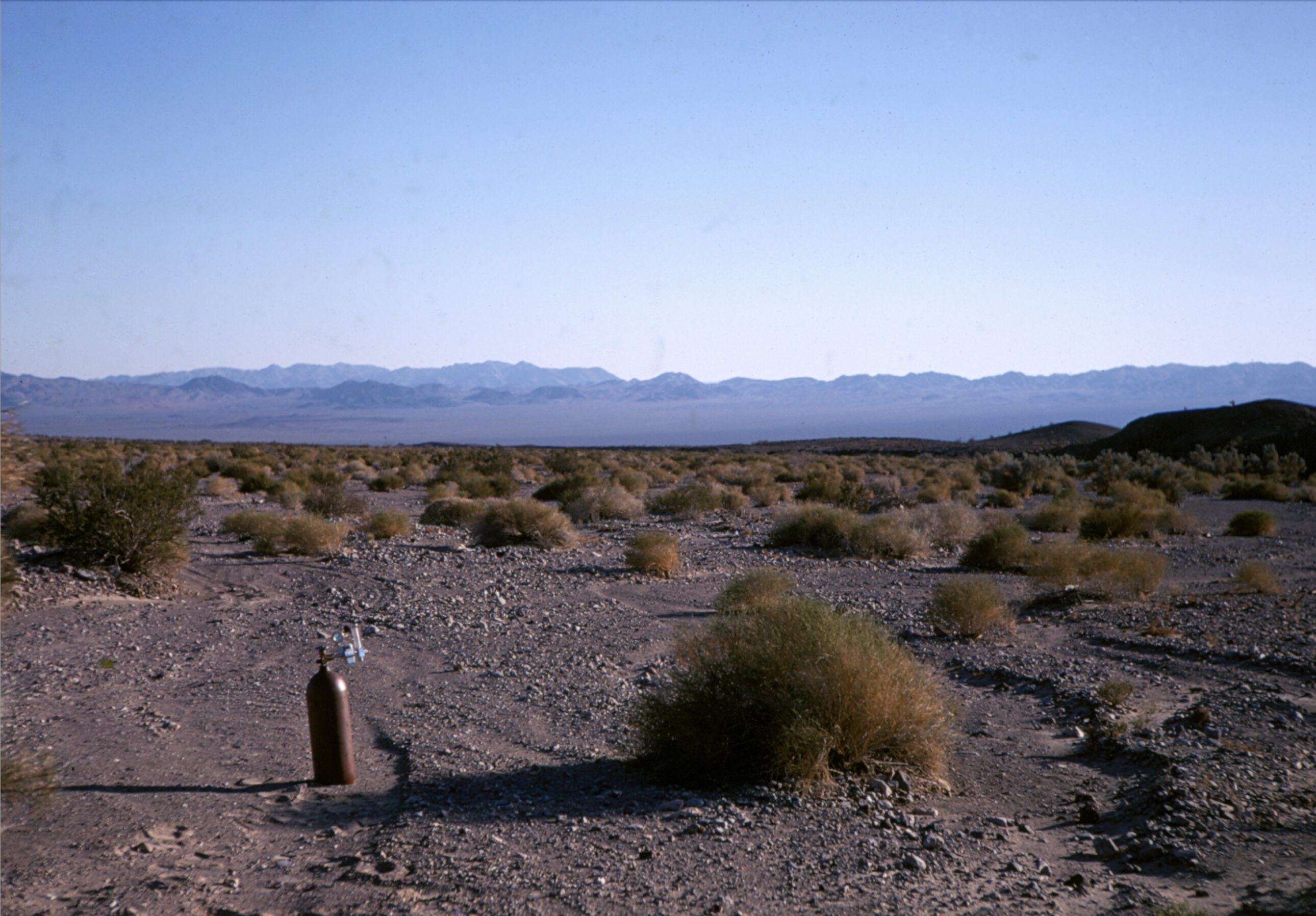 “Inert Gas Series, 1969: Helium (2 cubic feet)”