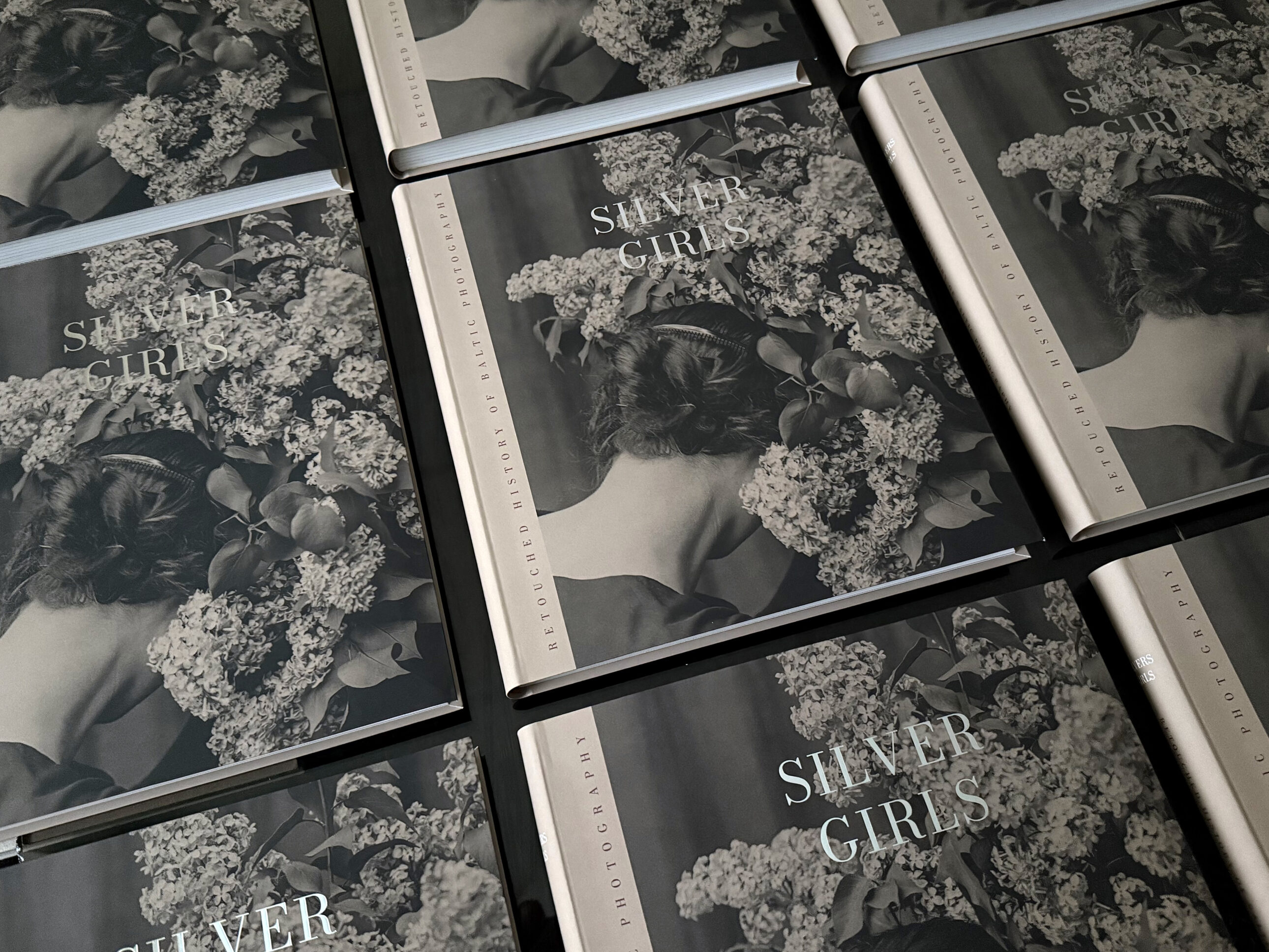 Silver Girls. Retouched History of Baltic Photography